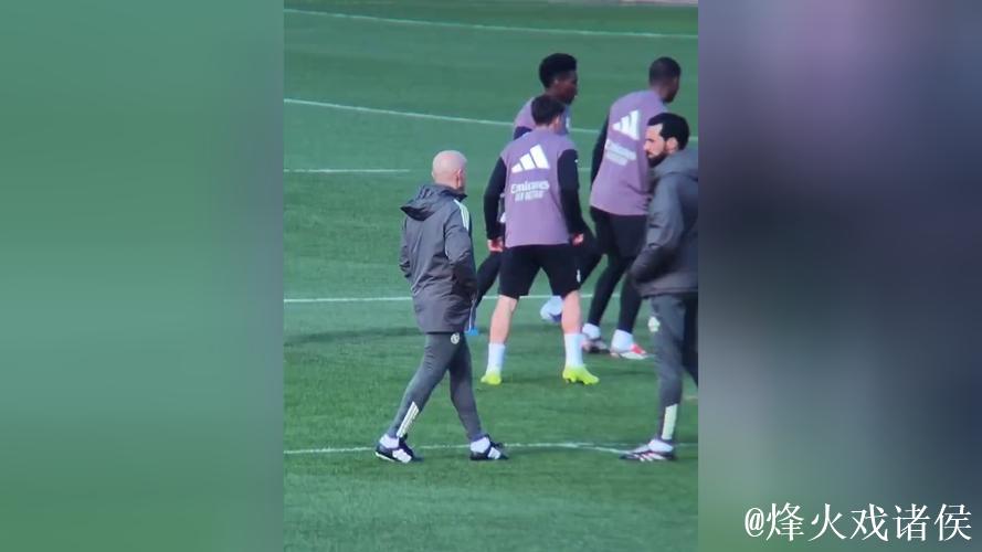 【揭秘】龙哥在皇马最和谐时被炒,平图斯成主因之一 【揭秘】龙哥在皇马最和谐时被炒,平图斯成主因之一